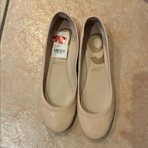Nine West Women's Beige Flats